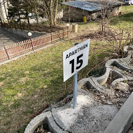 - 15 U Vetrneho Vrchu
